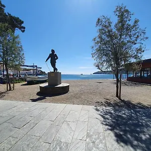Espectacular Planta Baja Con Terraza Y Parking A 5 Min De La Playa Appartement Cadaqués